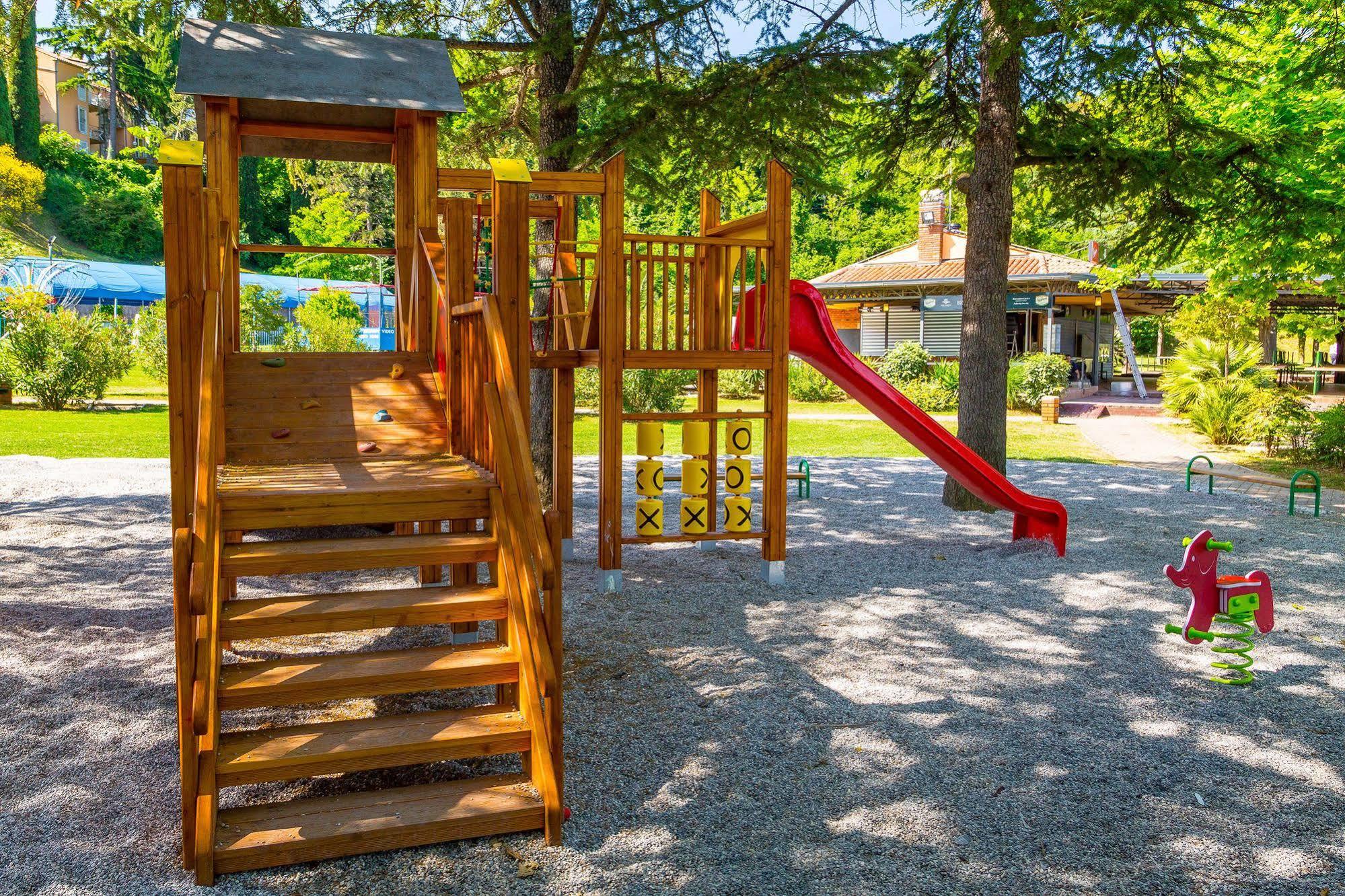 Dependences - San Simon Resort Изола Екстериор снимка